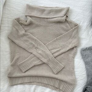 GAP Cozy Cream Turtleneck Sweater S